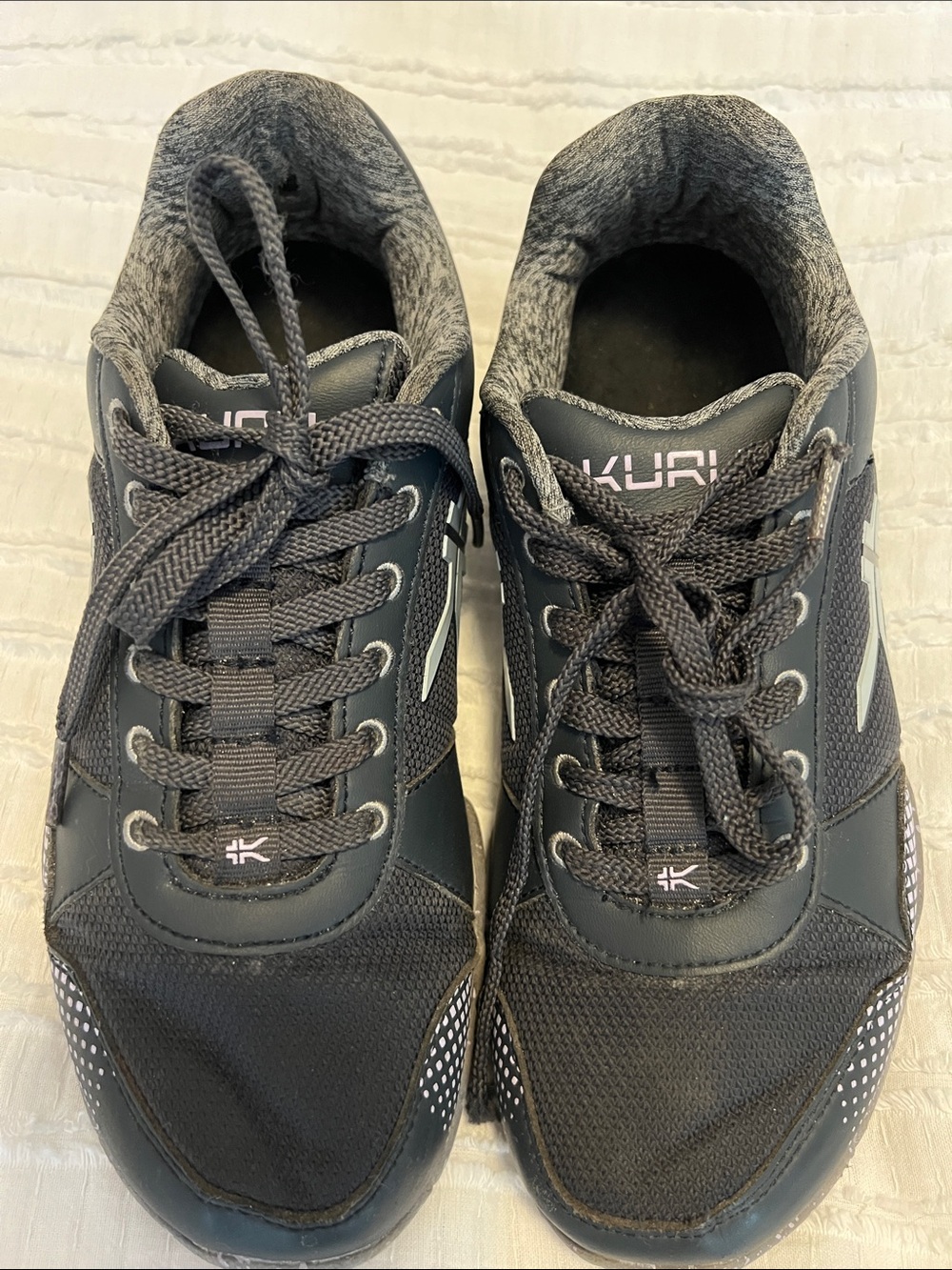 Kuru women’s size 8 Quantum walking shoes